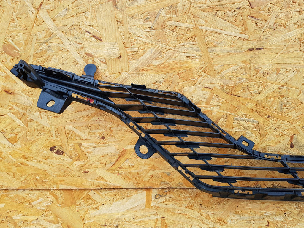 PEUGEOT 208 II 19- KRATKA ŚRODKOWA ATRAPA GRILL ZDERZAKA PRZÓD 9823209880