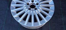 Laden Sie das Bild in den Galerie-Viewer, FELGA ALUMINIOWA MERCEDES W205 C KLASA 7.0"x17" 5X112 ET48.5 A2054015600