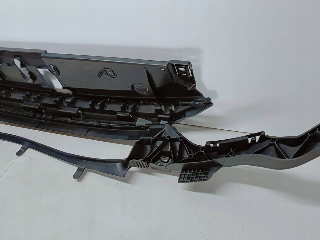 Opel Corsa F 19- CZASZA WZMOCNIENIE GÓRNE ZDERZAKA STELAŻ GRILLA 9829535680
