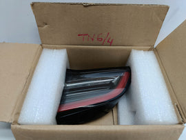 TESLA 3 LIFT Y 20- LAMPA KLAPY BAGAŻNIKA PRAWY TYŁ LED NOWA OE 1502089-00-B