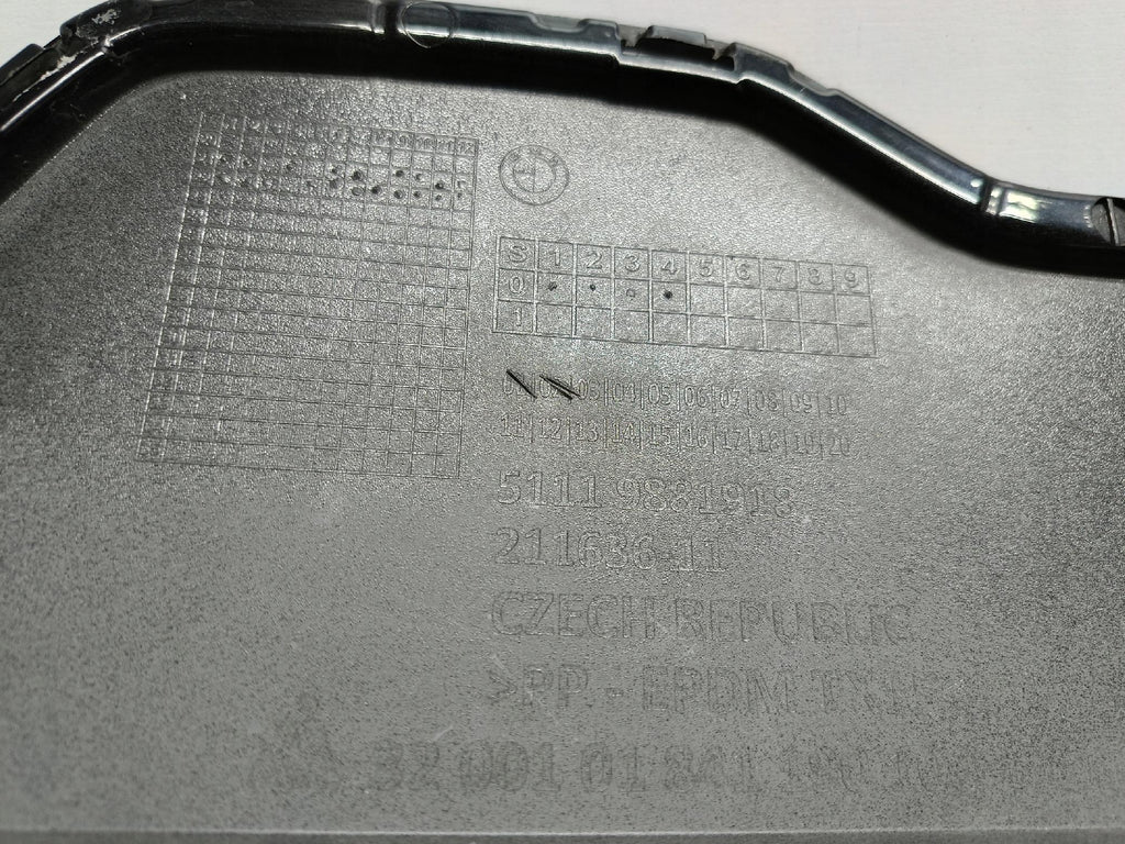 BMW X1 U11 M-PAKIET 22- KRATKA ATRAPA GRILL ZDERZAKA PRZÓD PDC 51119881918