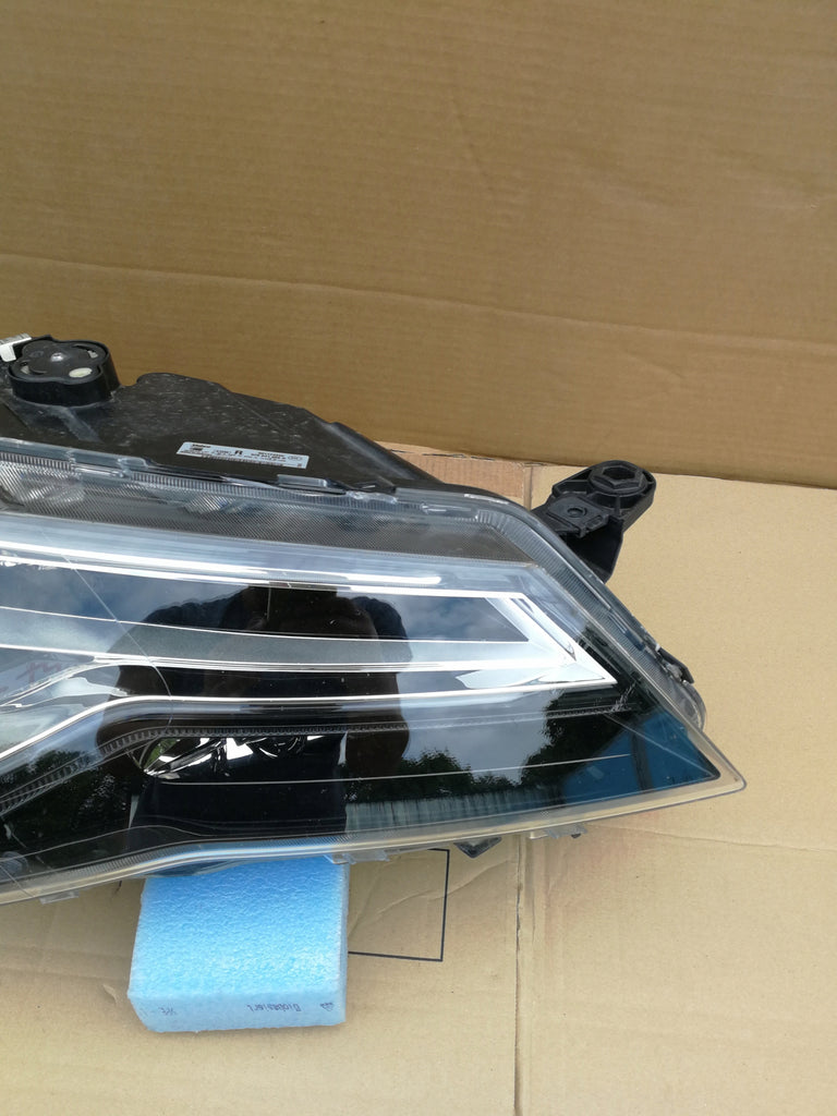 SEAT ATECA 16- LAMPA PRAWA PRZÓD PRZEDNIA FULL LED 576941008G