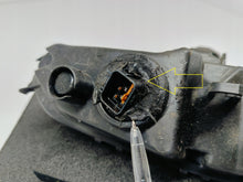 Load image into Gallery viewer, HYUNDAI I30 III 16-LAMPA ŚWIATŁO DRL LEWY PRZÓD LED 3 PIN 92207-G41