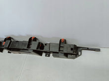 Laden Sie das Bild in den Galerie-Viewer, Opel Astra J IV 09- GLEITSTÜCK OBERER HALTER STÜTZE STOSSSTANGE VORNE 13264477