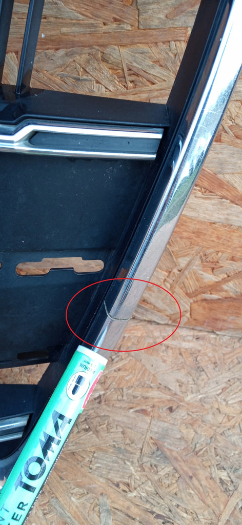 AUDI A6 C7 LIFT 14- ATRAPA KRATKA ŚRODKOWA GRILL ZDERZAKA PRZÓD 4G0853653T
