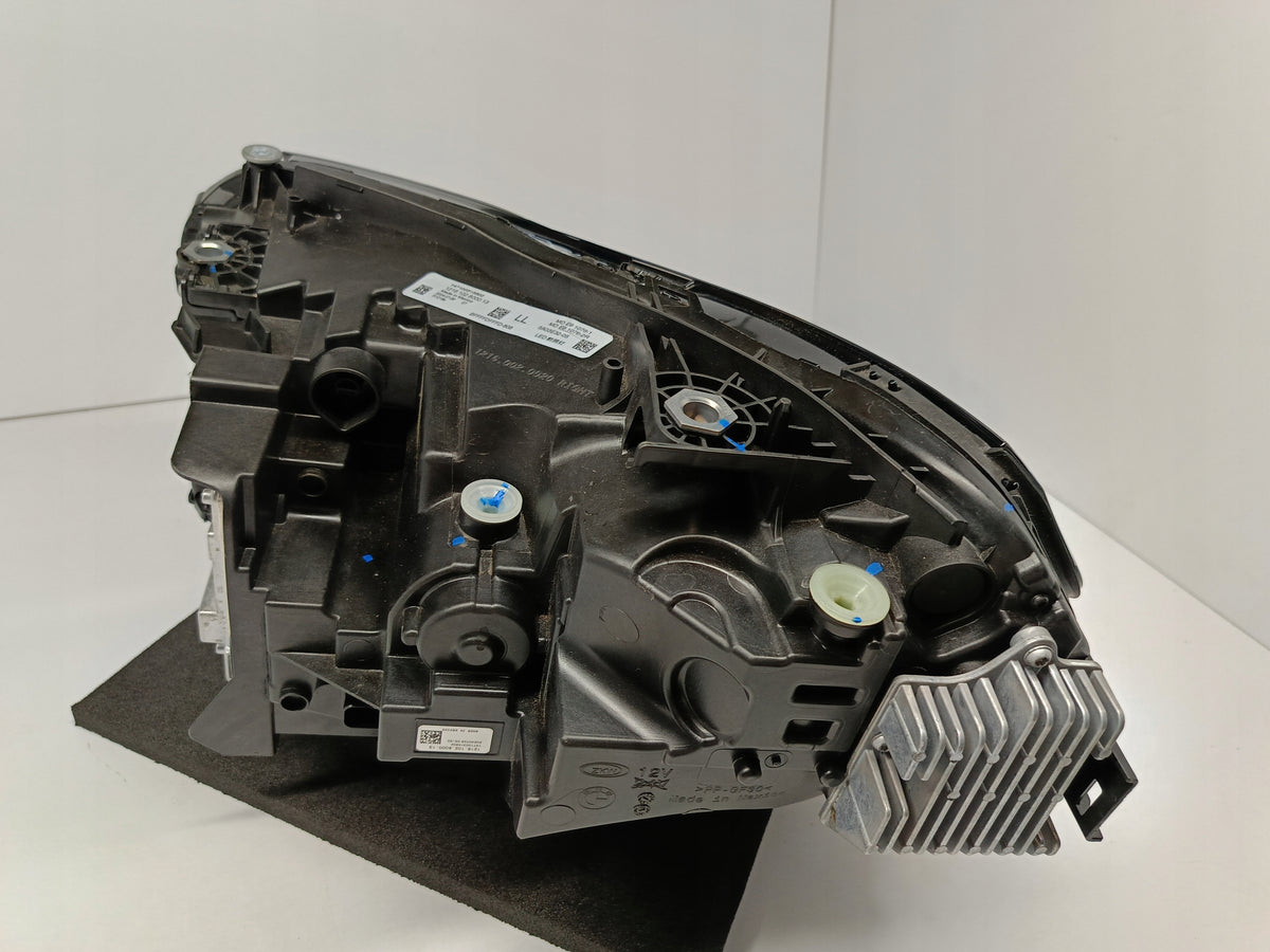 BMW 2 G42 22- Feu Avant Droite Avant Full LED EU 5A03E32-05 — photo 13 sur 16