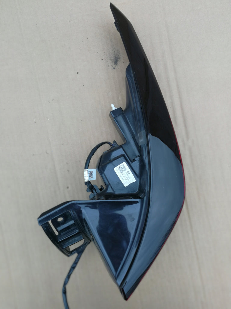 MAZDA CX-30 CX30 19- LAMPA PRAWA TYŁ TYLNA LED RDM92400020