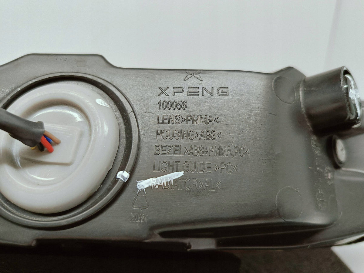 Xpeng G9 22- Rückleuchte Links LED Original (oe) 7305001EA2 — Foto 14 von 16
