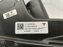 Laden Sie das Bild in den Galerie-Viewer, TESLA 3 LIFT Y 20- HALOGEN DRL RECHTS NEBELSCHEINWERFER LED 1624798-00-A