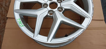 Laden Sie das Bild in den Galerie-Viewer, ALUFELGE SEAT OE IBIZA V 7JX17HZ ET51 6F0601025C