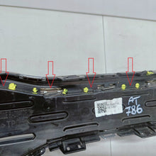 Laden Sie das Bild in den Galerie-Viewer, KIA Picanto III 17- GRILL BLENDE STOSSSTANGE VORNE 86351-G6000