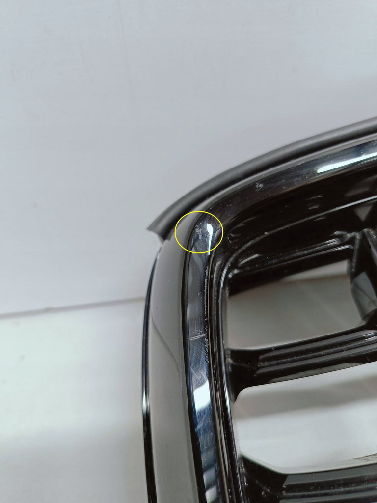 VOLVO XC40 LIFT R-DESIGN 22- ATRAPA GRILL KRATKA ZDERZAKA PRZÓD 32291466