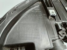 Laden Sie das Bild in den Galerie-Viewer, Volkswagen Transporter T6 LIFT 19- SCHEINWERFER LINKS VORNE STANDARD H7 7L1941005B
