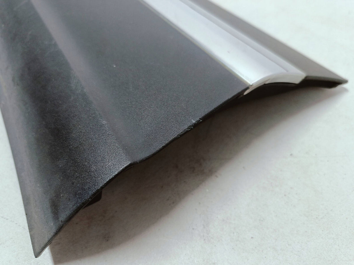 MG Hs 18- Baguette Cache Porte Avant Gauche Gauche Avant Chrome 10423724 — photo 6 sur 12