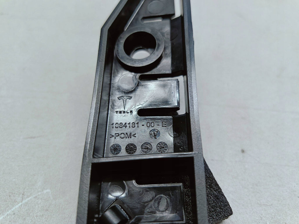 Tesla Model 3 M3 III 17- BUMPER BRACKET LEFT FRONT 1084181-00-E