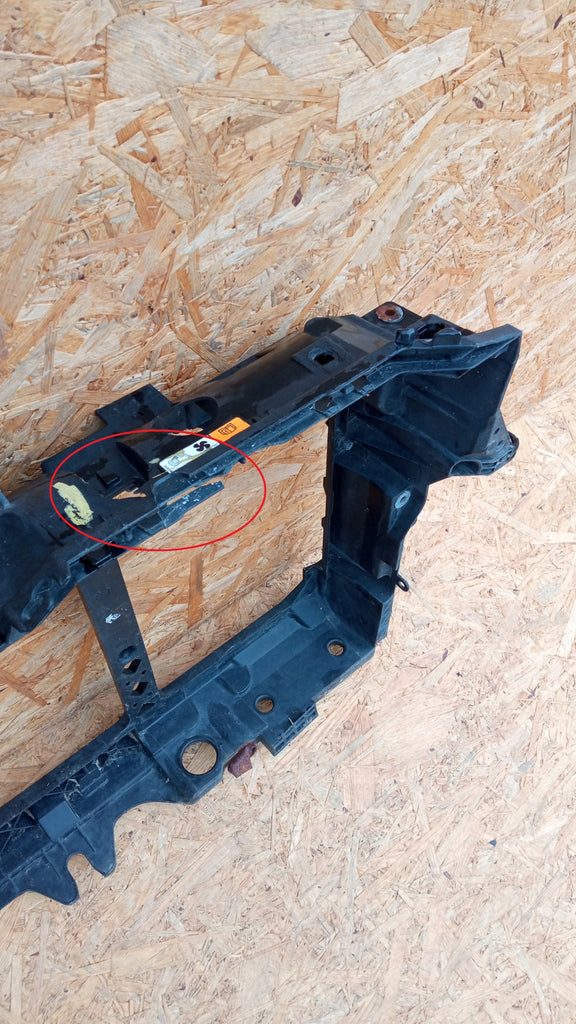 FORD FIESTA MK7 LIFT FRONTPANEL VERSTÄRKUNG