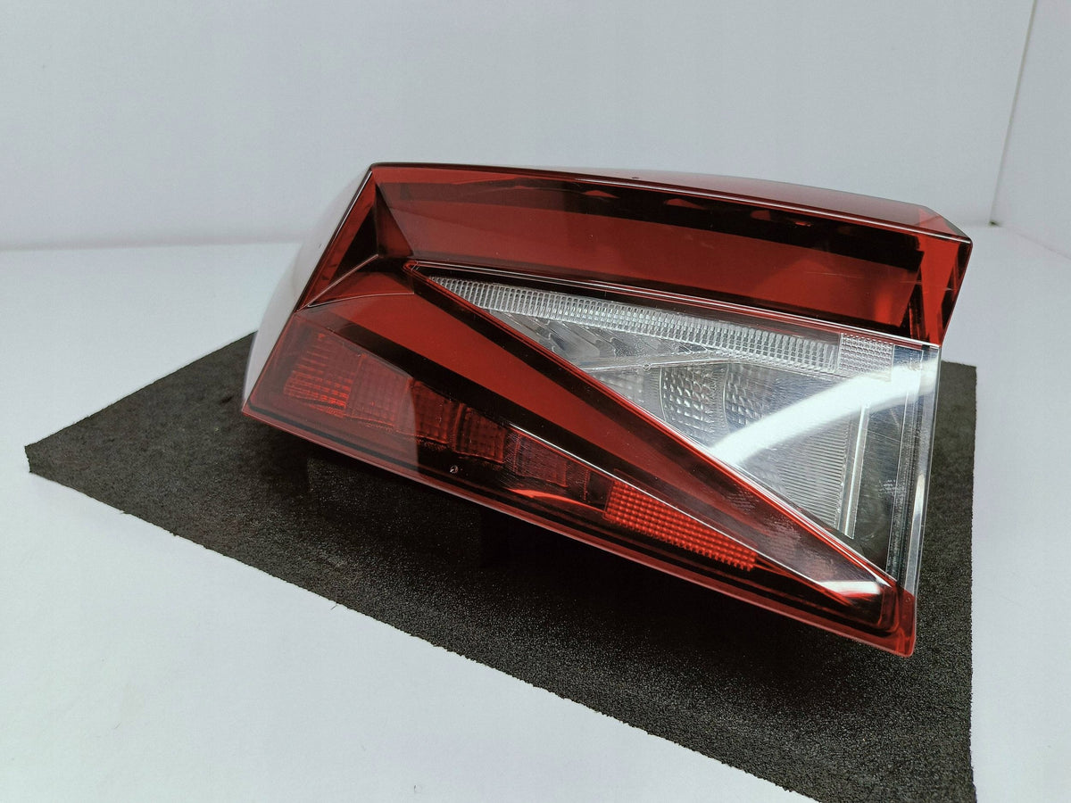 Skoda Enyaq Iv 20- Lampa Lewy Tył Lewa Tylna LED Crystal EU 5LA945207A — zdjęcie 3 z 13