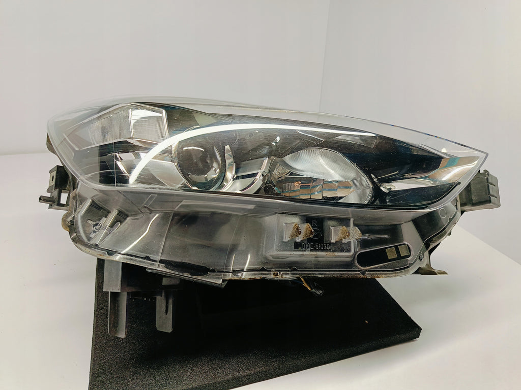 MAZDA CX-3 CX3 15- LAMPA PRAWA PRZÓD PRZEDNIA ZWYKŁA 3 PIN D10E-51030