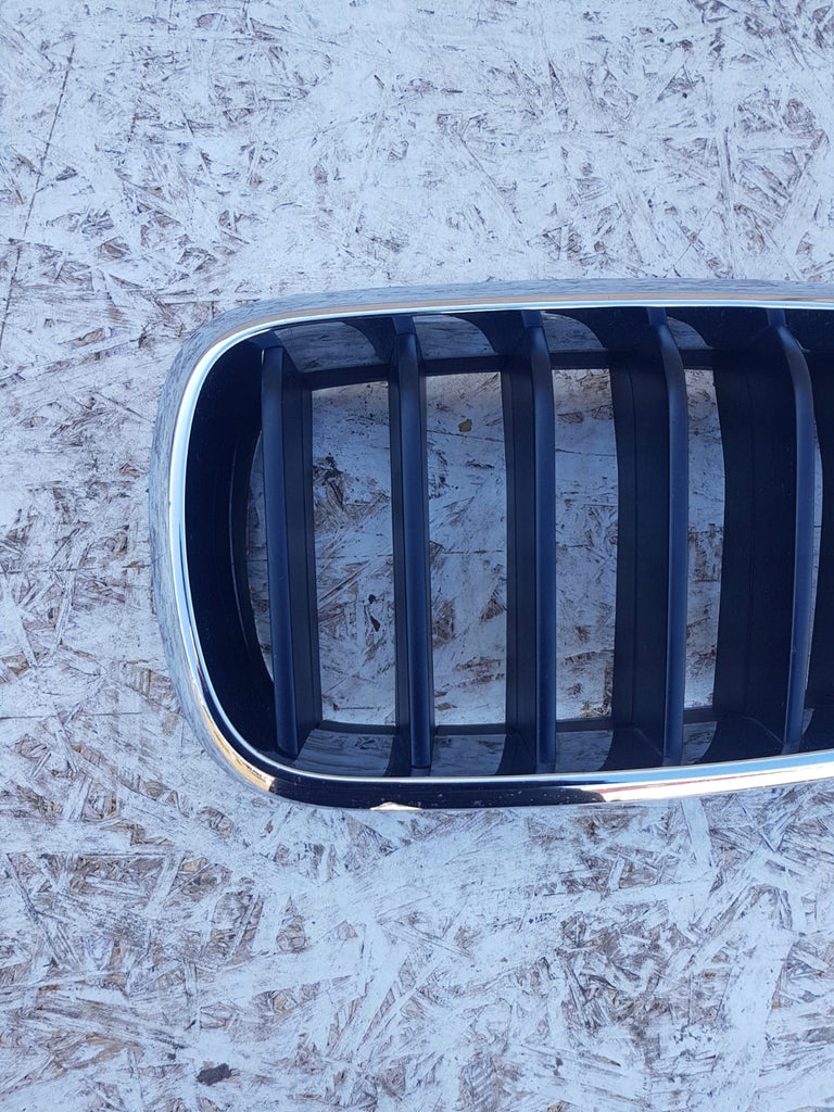 BMW X5 F15 F16 X6 KÜHLERGRILLE BLENDE LINKS