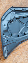 Laden Sie das Bild in den Galerie-Viewer, SEAT IBIZA V 5 6F0 17- MOTORHAUBE 6F0823155A