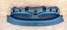 Laden Sie das Bild in den Galerie-Viewer, TOYOTA YARIS IV 4 P21 19- KÜHLERGRILL STOßSTANGE VORNE 53101-K0050
