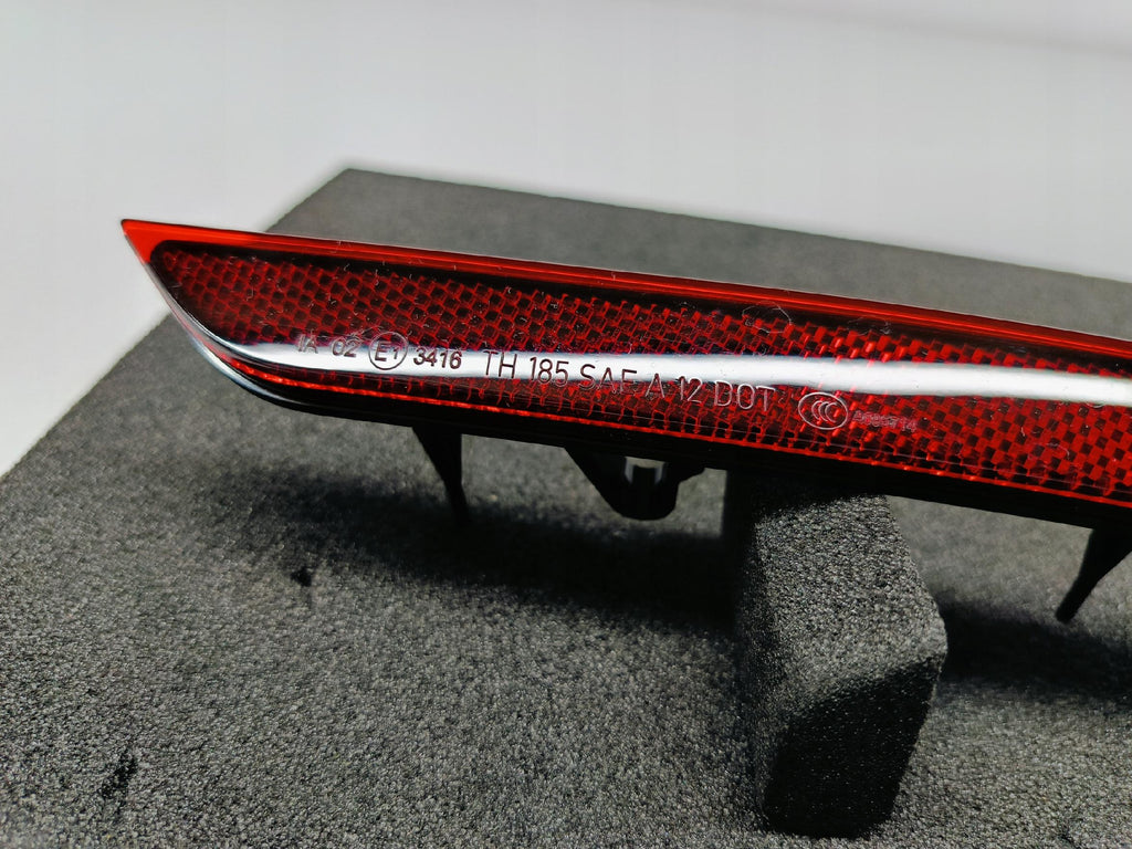OPEL ASTRA IV J LIFT HB 12- ODBLASK REFLEKS ZDERZAKA PRAWY TYŁ 13370760
