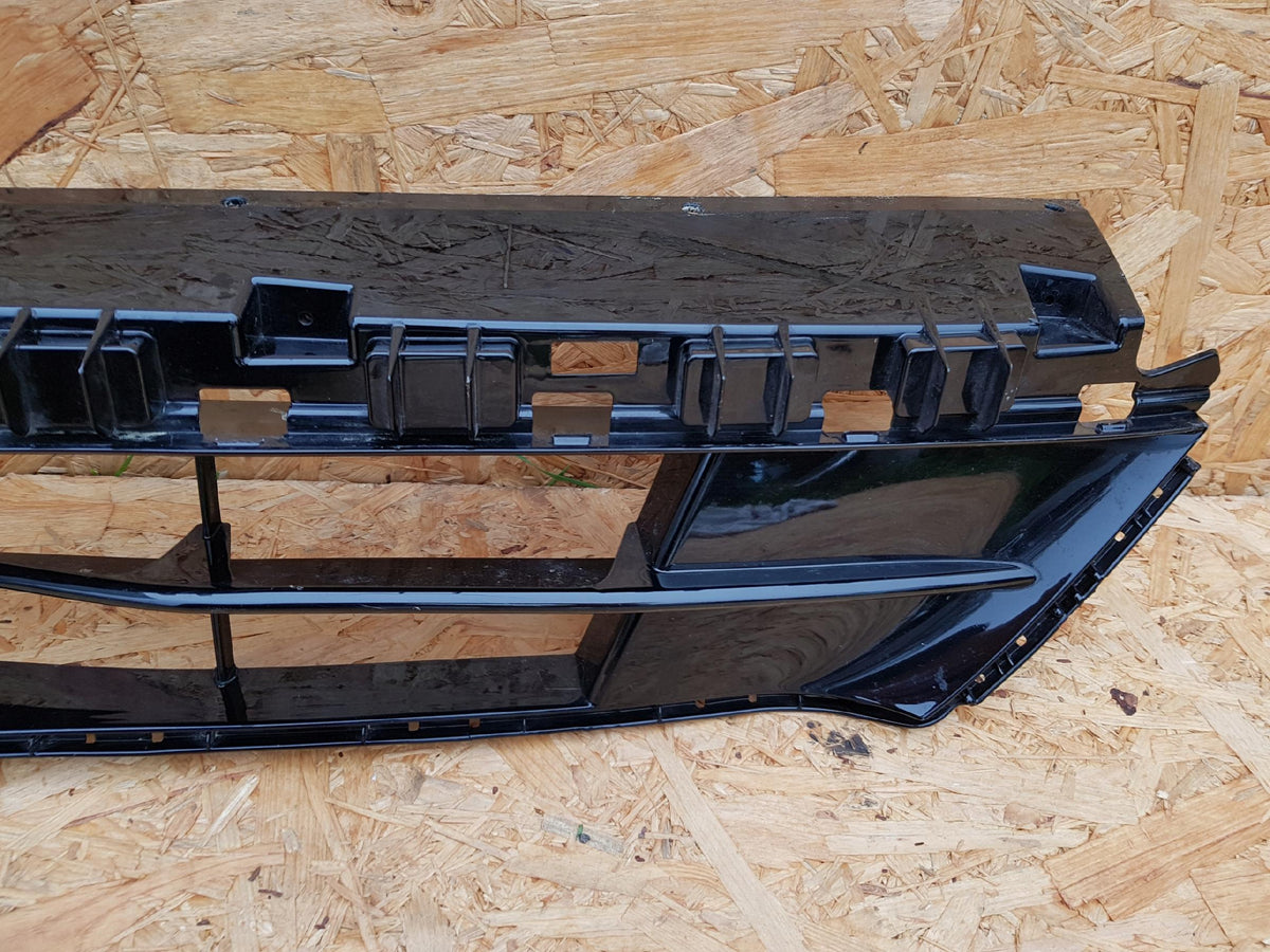 Ford Kuga MK3 Escape ST 19 Grille Grille Grille Front Bumper LV4B-17K945-V — photo 3 of 12