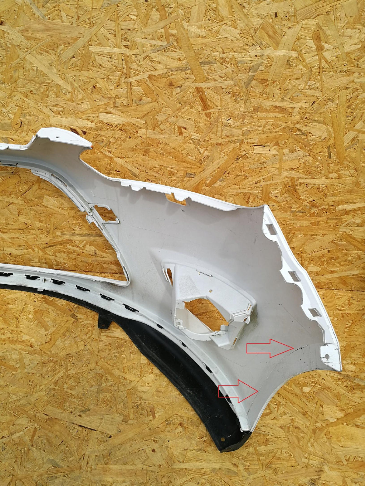 Ford C-Max MK2 II 10- Front Bumper Front Spryski AM51-R17-K819 — photo 7 of 8