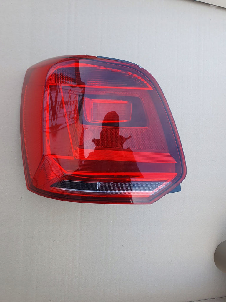 VW POLO 6C0 LAMPA LEWA TYŁ TYLNA EU