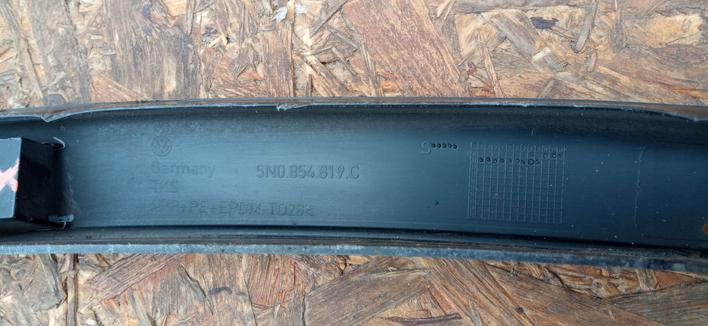 VW TIGUAN I LIFT 5N0 11- NAKŁADKA LISTWA BŁOTNIKA LEWY TYŁ 5N0854819C