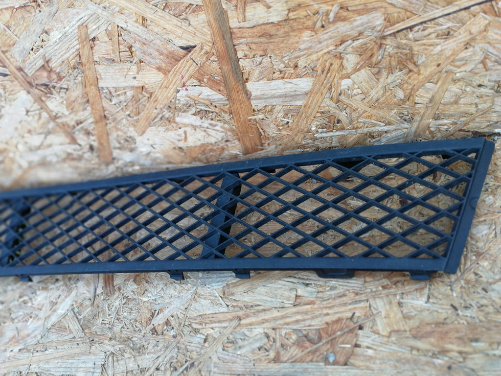 BMW 5 F10 F11 09- ATRAPA KRATKA ŚRODKOWA GRILL ZDERZAKA PRZÓD 51117285950