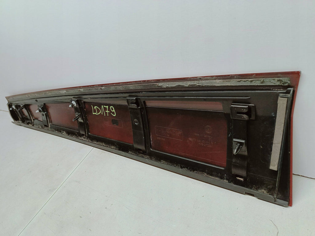 Volkswagen ID.4 ID4 20- LISTWA NAKŁADKA DRZWI PRAWA PRZÓD 11A854940D