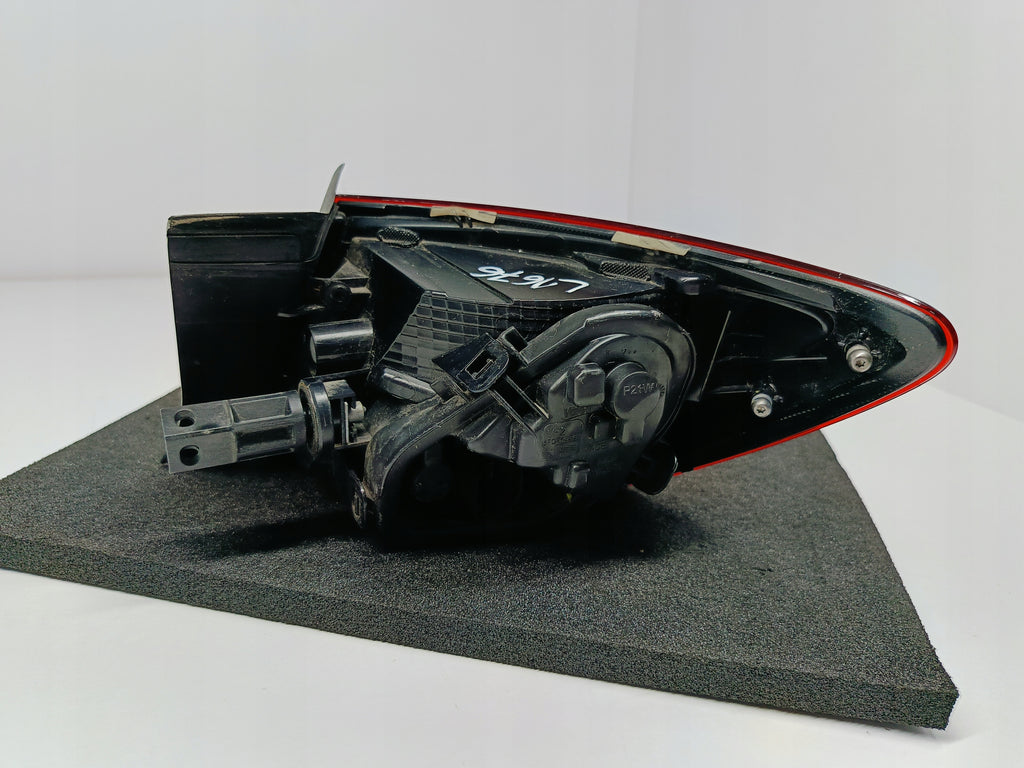 SEAT LEON III 5F1 13- LAMPA LEWY TYŁ LEWA TYLNA EU OE 5F0945095D