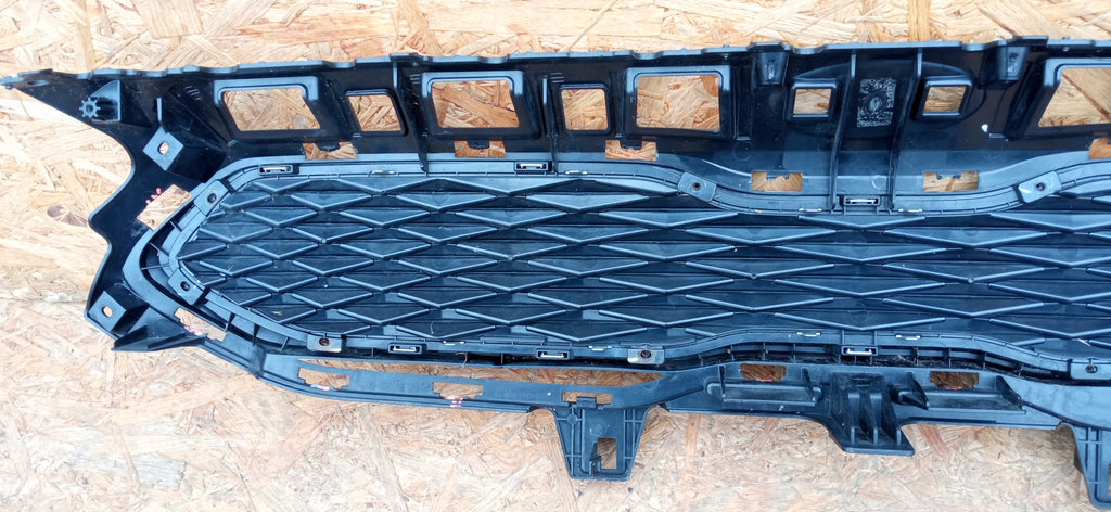 KIA CEED III HYBRID ELEKTRYK 18- ATRAPA KRATKA ŚRODKOWA GRILL 86351-CR000