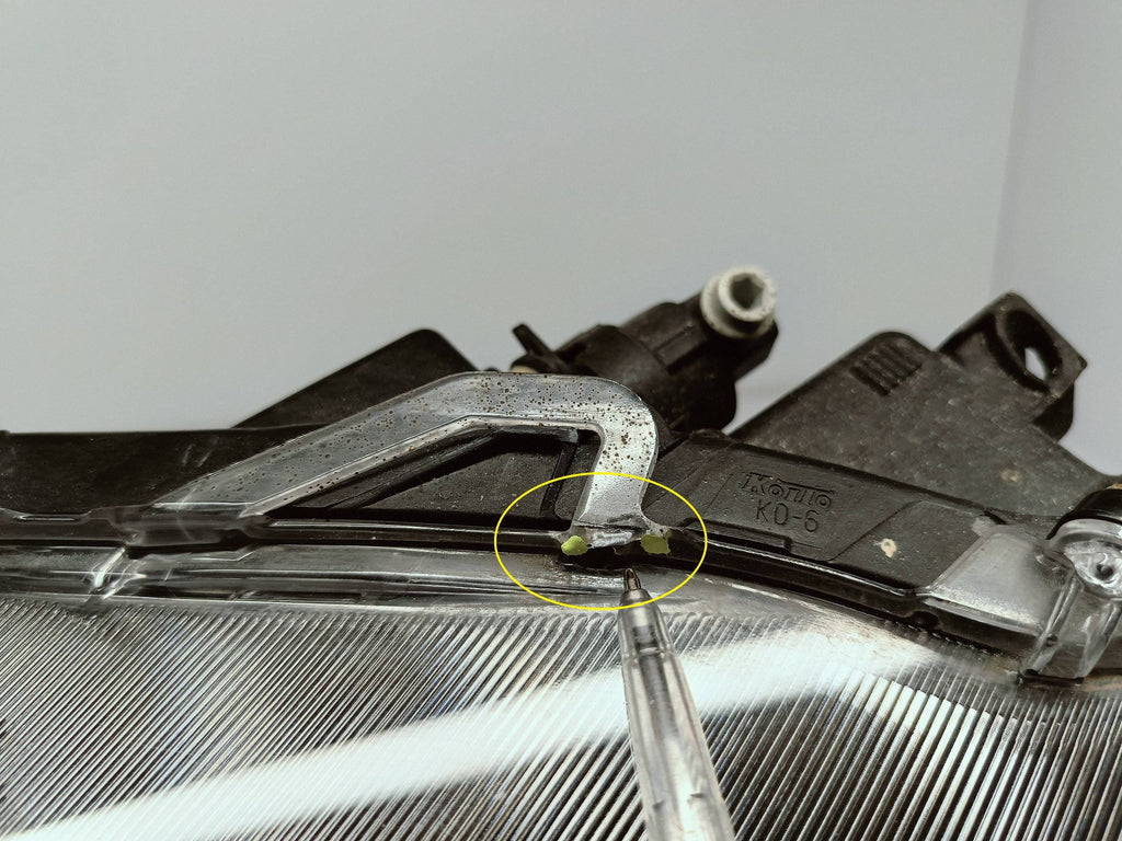 TOYOTA YARIS IV 4 19- SCHEINWERFER LINKS VORNE LINSE KOITO K0-6 EU