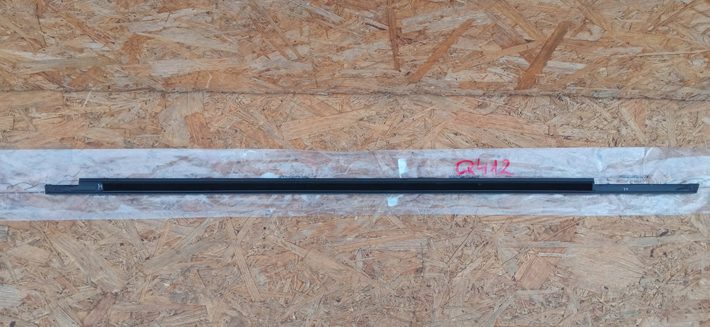 SEAT LEON 5F 13- LISTWA ZGARNIAJĄCA DRZWI LEWY TYŁ NOWA 5F9839477