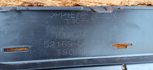 Załaduj zdjęcie do przeglądarki galerii, TOYOTA RAV 4 IV LIFT 15- DOKŁADKA DOLNA SPOILER ZDERZAKA TYŁ 52169-0R060