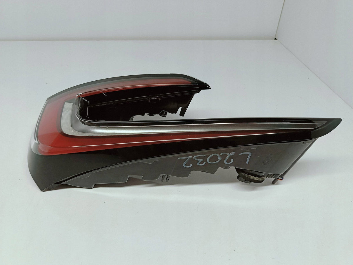 Tesla Model 3 Lift Highland 23- Lampa Klapy Bagażnika Prawa 1691500-00-F — zdjęcie 5 z 14