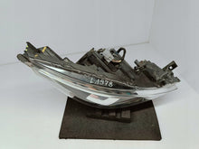 Laden Sie das Bild in den Galerie-Viewer, Mitsubishi Space Star III LIFT 16- SCHEINWERFER RECHTS VORNE XENON+LED 8301C960