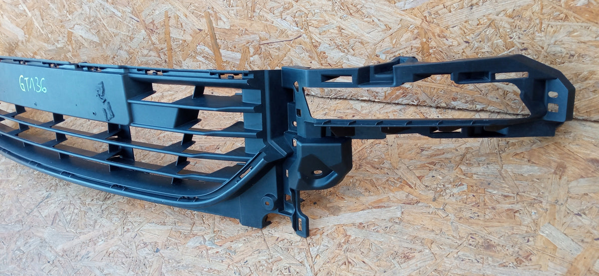 Renault Clio 4 IV Lift 16- Grille Grille Center Grille 622542412R — photo 3 of 9