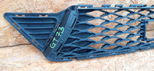 Load image into Gallery viewer, KIA CEED III 3 GT 18- ATRAPA GRILL KRATKA ZDERZAKA PRZÓD 86561-J7710