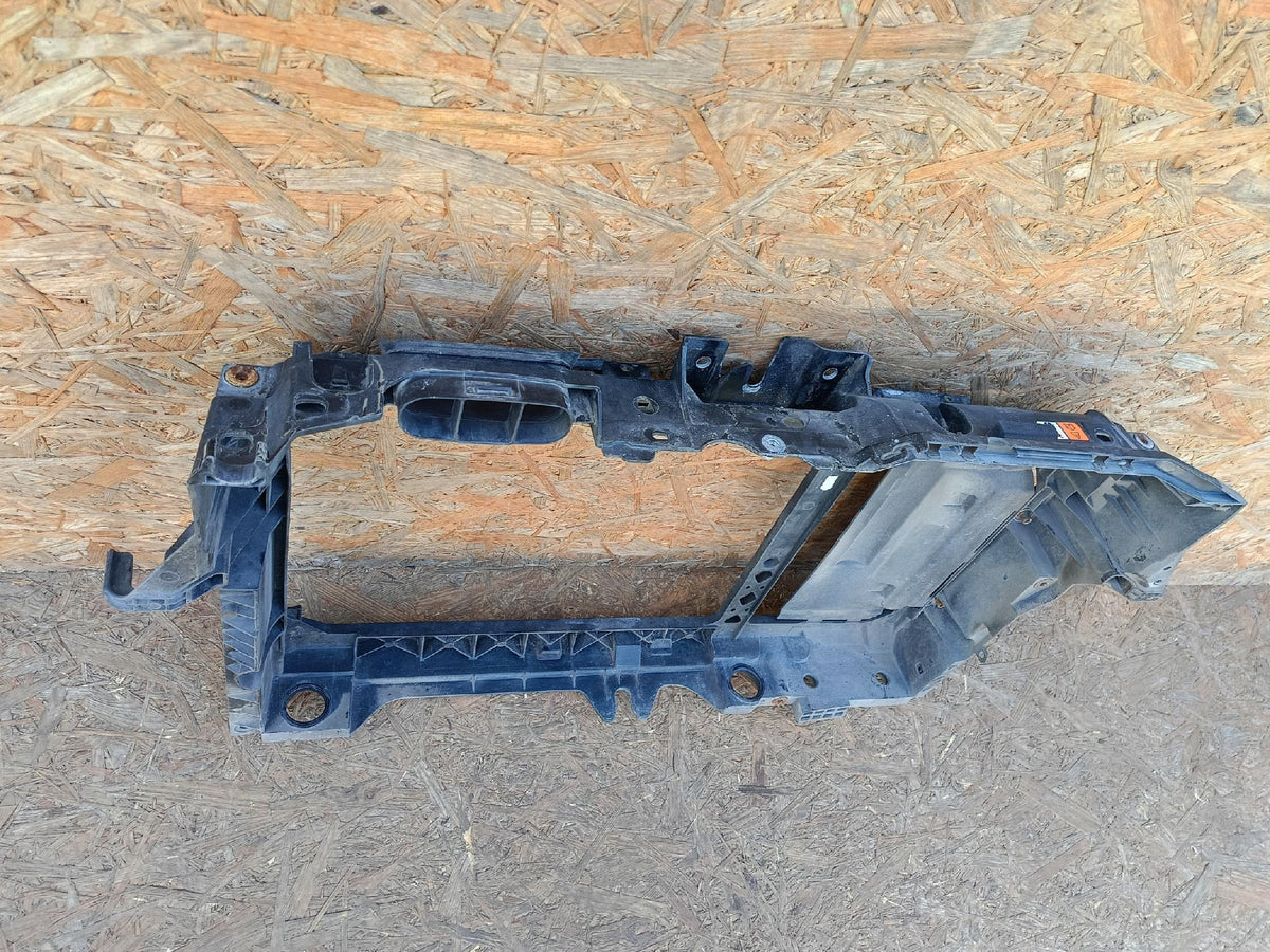 Ford Fiesta MK7 08- Section Renfort Avant Frontal 8V51-A16E146-Af — photo 11 sur 16