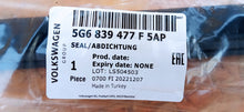 Laden Sie das Bild in den Galerie-Viewer, VW GOLF VII 13- AUSSENFENSTERDICHTUNG LINKS HINTEN NEU 5G6839477