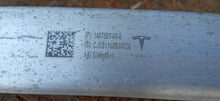 Załaduj zdjęcie do przeglądarki galerii, TESLA MODEL Y 21- BELKA WSPORNIK ZDERZAKA PRZÓD 1487601-00-E