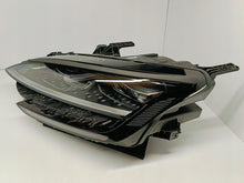 Laden Sie das Bild in den Galerie-Viewer, BYD SEAL U 24- SCHEINWERFER LINKS VORNE VOLL-LED SA3HK-4121010