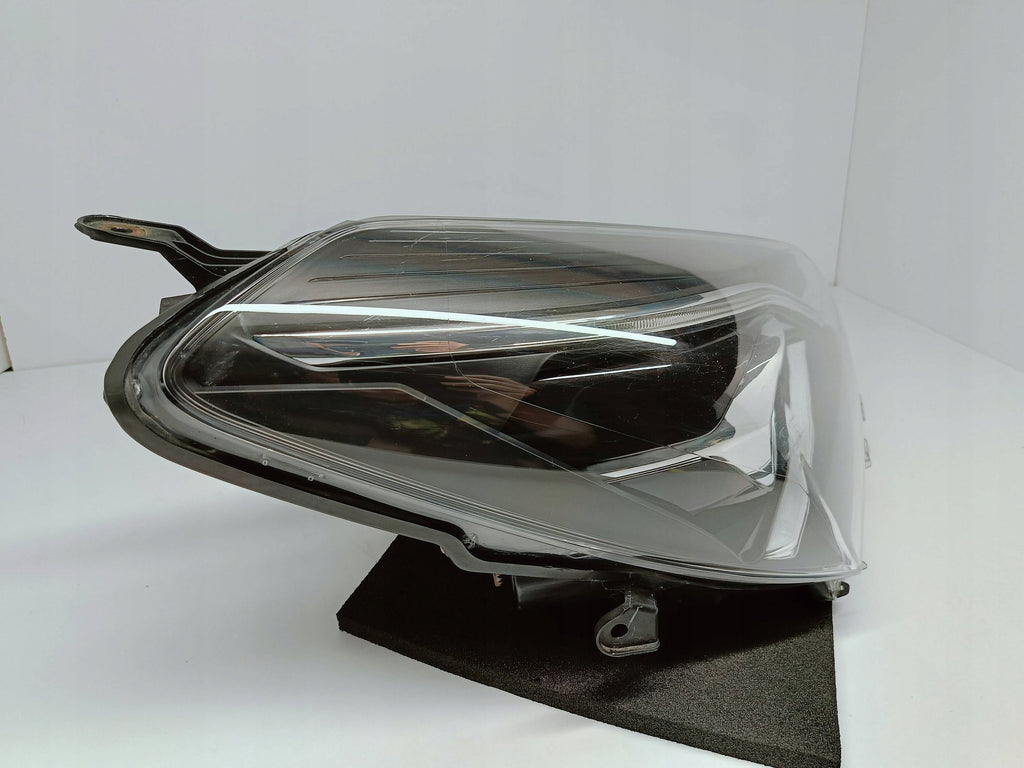 TOYOTA YARIS III LIFT 17- SCHEINWERFER RECHTS VORNE LINSE+LED EU KOITO OD-197