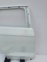Załaduj zdjęcie do przeglądarki galerii, VOLKSWAGEN VW T-ROC TROC T ROC 18- DRZWI PRAWY TYŁ 2GA833312L
