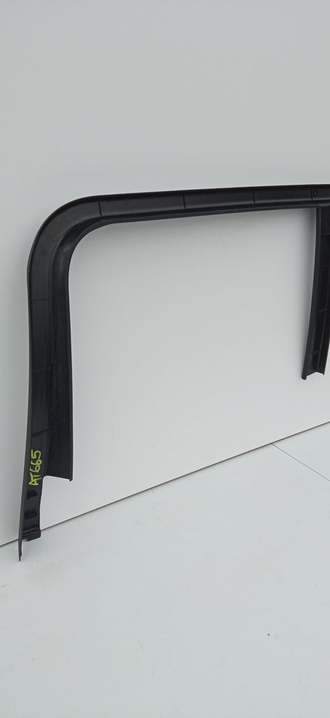 MERCEDES C-KLASSE W205 14- RAHMEN LEISTE TÜR SCHEIBE HINTEN LINKS A2057370371