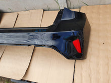 Laden Sie das Bild in den Galerie-Viewer, FORD FOCUS MK4 HB HINTERE STOSSFÄNGER