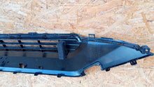 Load image into Gallery viewer, TOYOTA RAV 4 V 19- ATRAPA KRATKA DOLNA GRILL